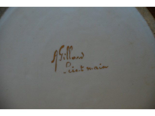 Terrine met deksel porselein, 2 sierstukken porselein, glazen kandelaar en 4 sierstukken - afbeelding 9 van  16