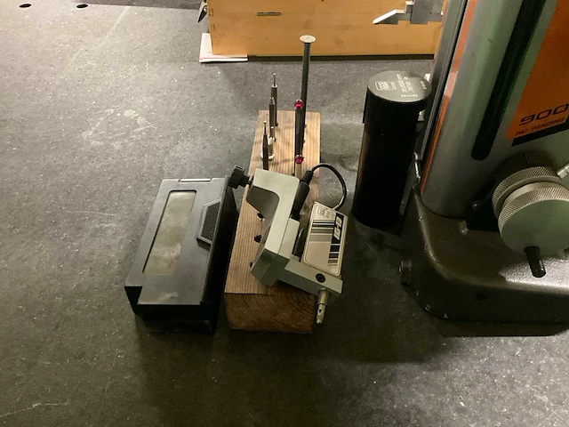 Tesa micro hite 900 pat pending digitaal meetapparatuur - afbeelding 8 van  8