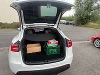 Tesla - 2023 - y - personenauto - afbeelding 18 van  20
