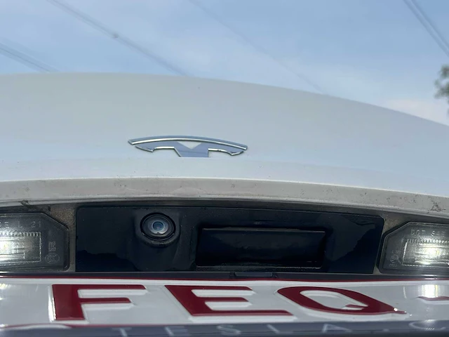 Tesla - 2023 - y - personenauto - afbeelding 19 van  20