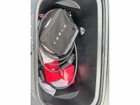 Tesla - 2023 - y - personenauto - afbeelding 20 van  20