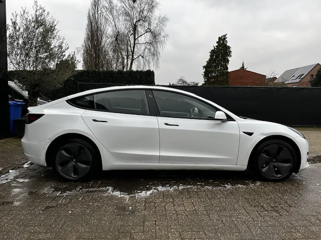 Tesla model 3, 2021 - afbeelding 34 van  46