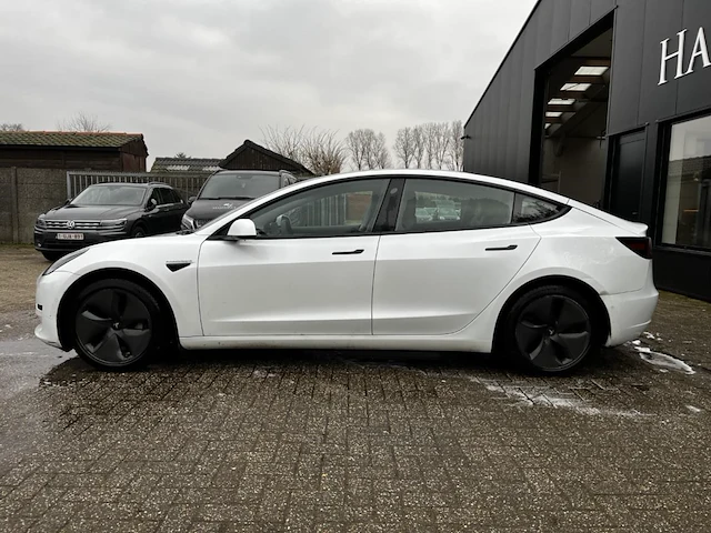 Tesla model 3, 2021 - afbeelding 45 van  46