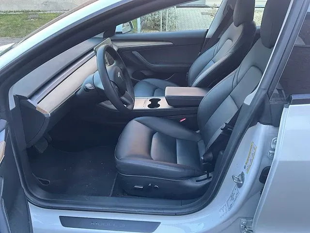 Tesla model 3 long range dual motor - 2023 - afbeelding 6 van  25