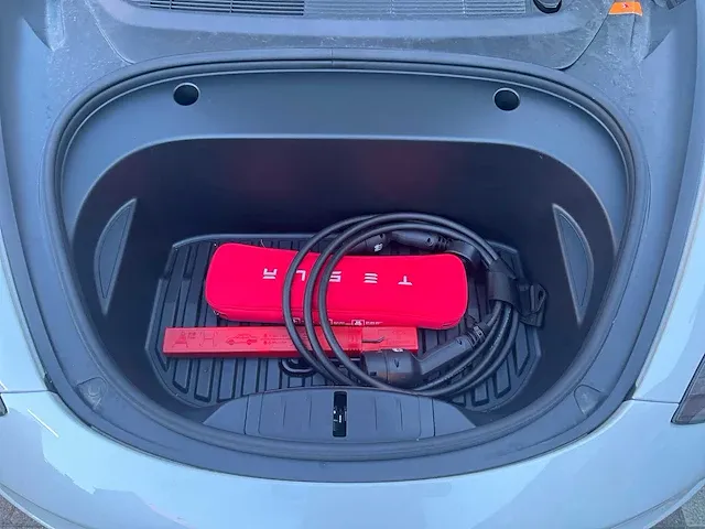 Tesla model 3 long range dual motor - 2023 - afbeelding 10 van  25