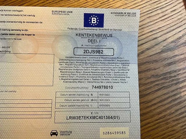 Tesla model 3 long range dual motor - 2023 - afbeelding 14 van  25