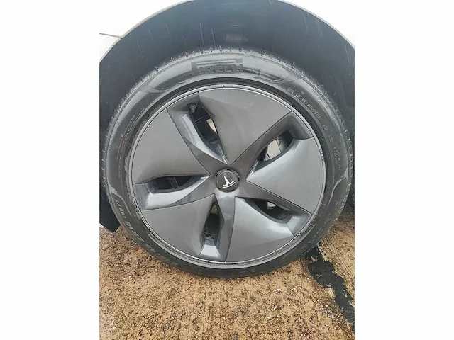 Tesla model 3 standard range plus - 2020 - afbeelding 29 van  38