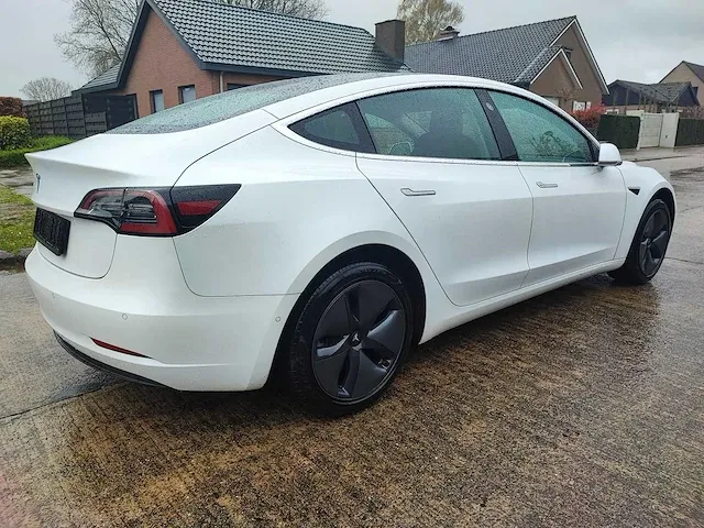 Tesla model 3 standard range plus - 2020 - afbeelding 37 van  38