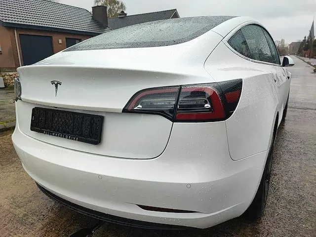 Tesla model 3 standard range plus - 2020 - afbeelding 38 van  38
