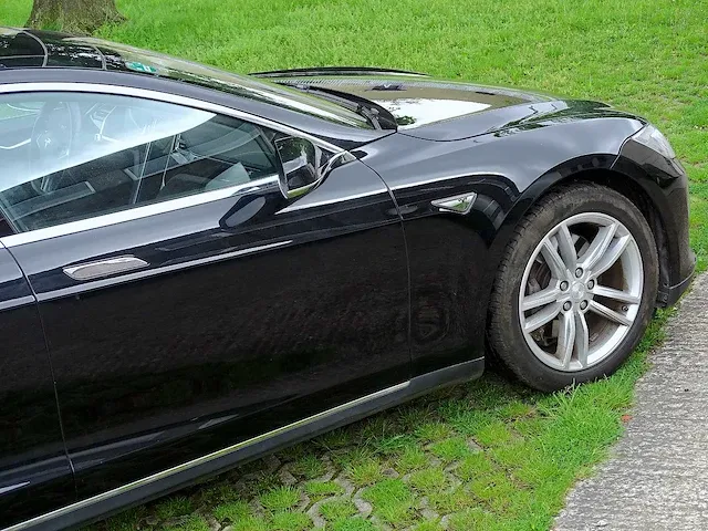 Tesla model s _ 85 - afbeelding 8 van  48