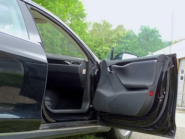 Tesla model s _ 85 - afbeelding 10 van  48