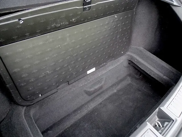 Tesla model s _ 85 - afbeelding 21 van  48