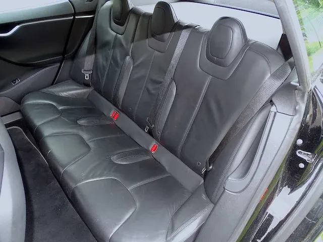 Tesla model s _ 85 - afbeelding 27 van  48