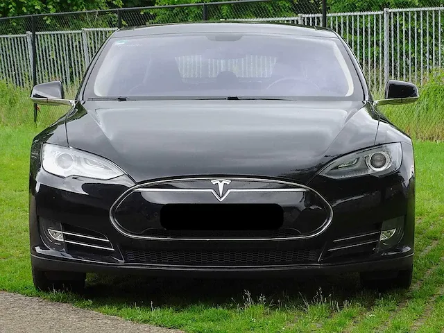 Tesla model s _ 85 - afbeelding 45 van  48