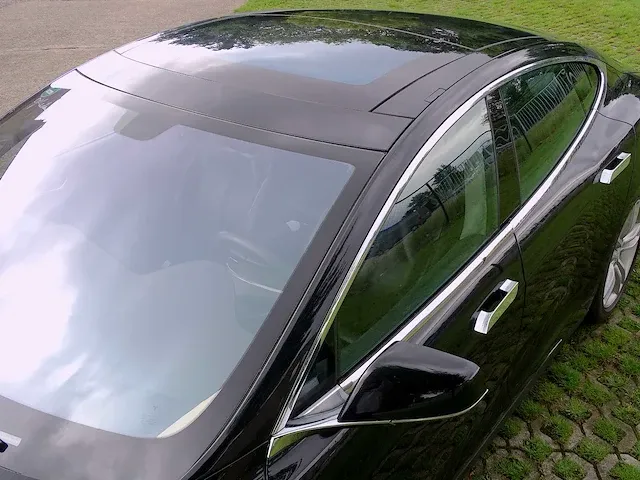 Tesla model s _ 85 - afbeelding 47 van  48