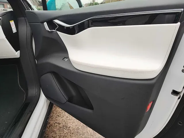 Tesla model x 100d - free superchargen - 2017 - afbeelding 29 van  39