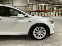 Tesla model x - afbeelding 12 van  42