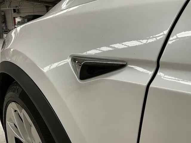 Tesla model x - afbeelding 17 van  42