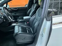 Tesla model x - afbeelding 19 van  42
