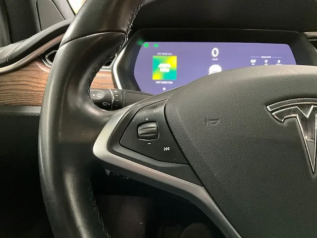 Tesla model x - afbeelding 21 van  42