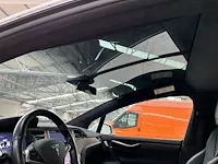 Tesla model x - afbeelding 32 van  42
