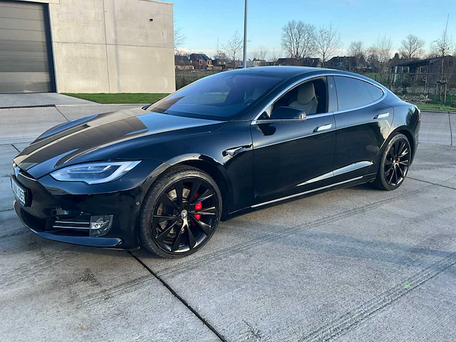 Tesla s, 2019 - afbeelding 1 van  23