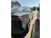 Tesla x personenauto - afbeelding 5 van  10
