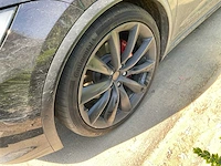 Tesla x personenauto - afbeelding 10 van  10