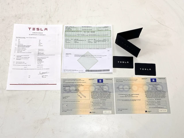 Tesla y - xp7ygcek5rb395476 - 2024 - afbeelding 16 van  22