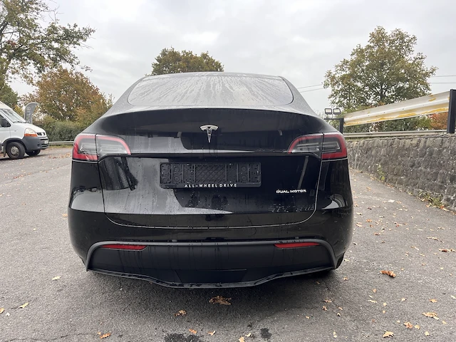 Tesla y - xp7ygcek5rb395476 - 2024 - afbeelding 4 van  22
