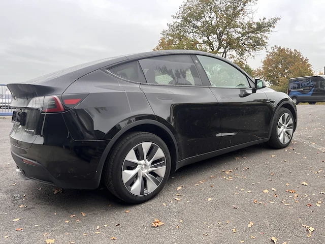 Tesla y - xp7ygcek5rb395476 - 2024 - afbeelding 5 van  22