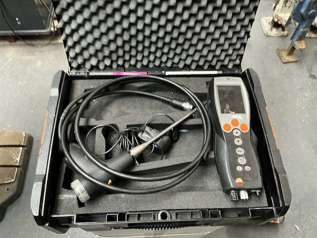 Testo rookgas analyser - afbeelding 1 van  4