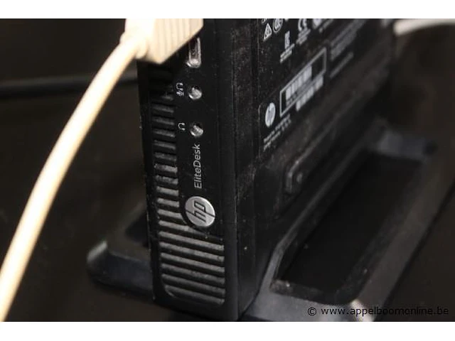 Tft scherm hp plus computer hp elitedesk - afbeelding 2 van  3