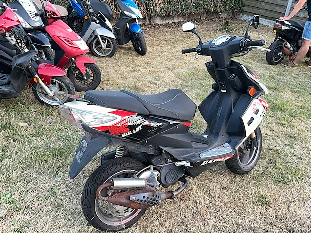 Tgb bull&t scooter - afbeelding 4 van  7