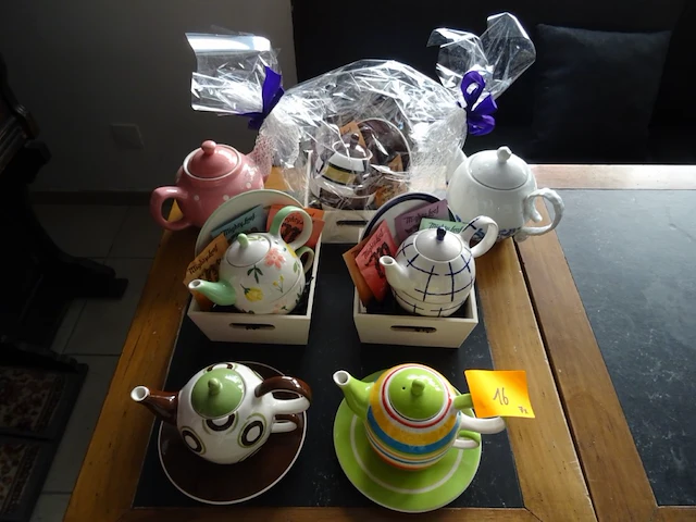 Thee servies - afbeelding 1 van  3