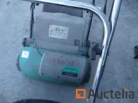 Thermische grasmaaier kubota w52itc, einhell nvk1401 elektrische verticuteermachine - afbeelding 5 van  8