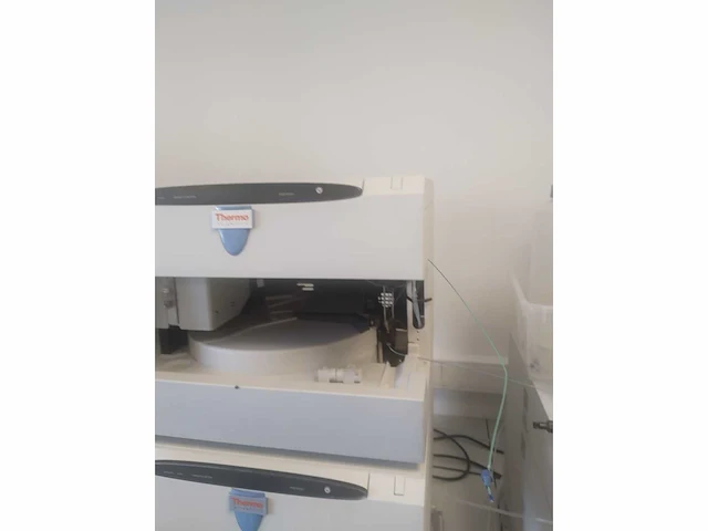 Thermo as-ap autosampler - afbeelding 1 van  4