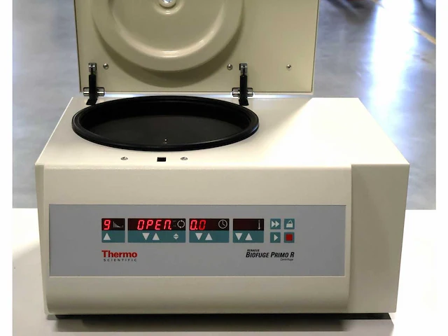 Thermo scientific™ - biofuge primo r cooled centrifuge - afbeelding 3 van  3