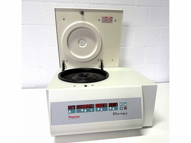Thermo scientific - primo r - centrifuge - afbeelding 1 van  4