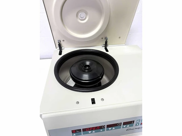 Thermo scientific - primo r - centrifuge - afbeelding 2 van  4