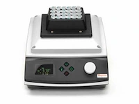 Thermo scientific digital heating shaking drybath laboratoriumapparatuur - afbeelding 1 van  2