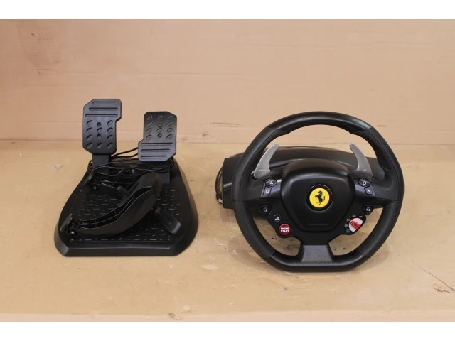 Thrustmaster t80 rw ferrari 488 gtb racestuur - afbeelding 2 van  5