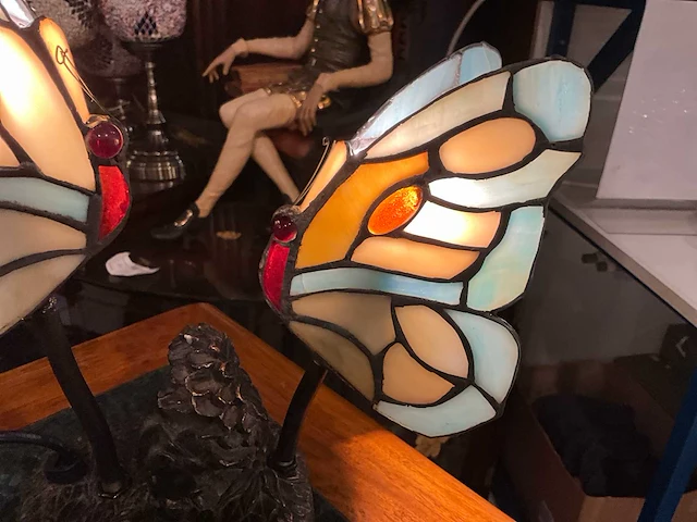 Tiffany lamp vlinders - afbeelding 4 van  5
