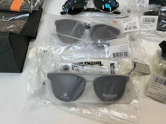 Timberland zonnebril (12x) - afbeelding 2 van  8