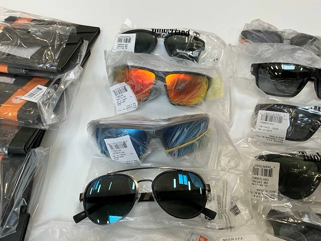 Timberland zonnebril (12x) - afbeelding 3 van  8