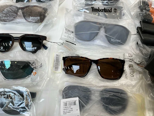 Timberland zonnebril (12x) - afbeelding 6 van  10