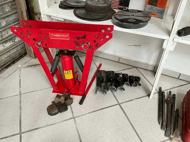 Timbertech buigmachine - afbeelding 1 van  4