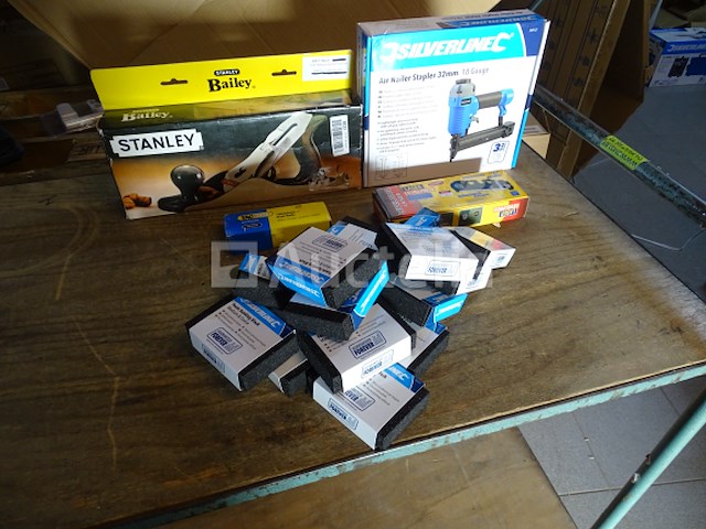 Timmermateriaal (zie detail) - afbeelding 8 van  8