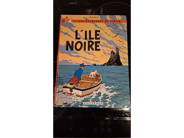 Tintin l"ile noir album - afbeelding 1 van  10