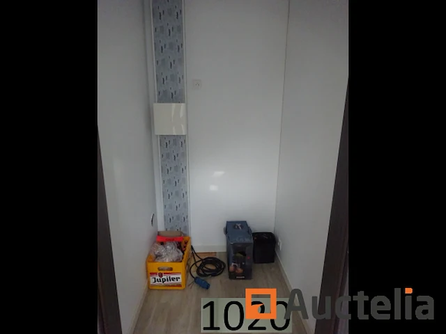 Tiny house - afbeelding 1 van  17